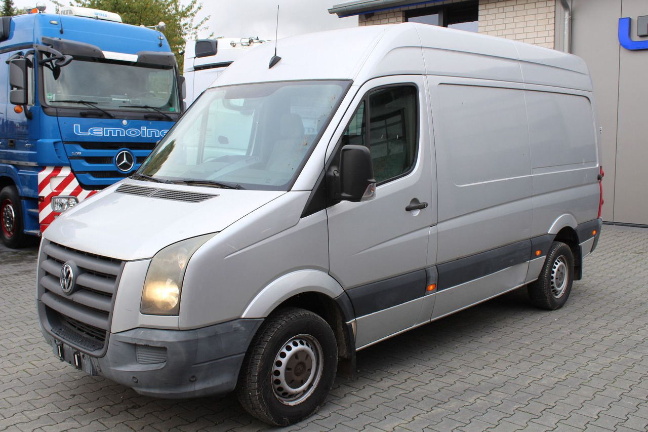 Volkswagen Crafter 2.5 TDI Kasten 3,5 t + AHK, Klima, - Furgon: foto 2 Volkswagen Crafter 2.5 TDI Kasten 3,5 t + AHK, Klima, - Furgon: foto 2