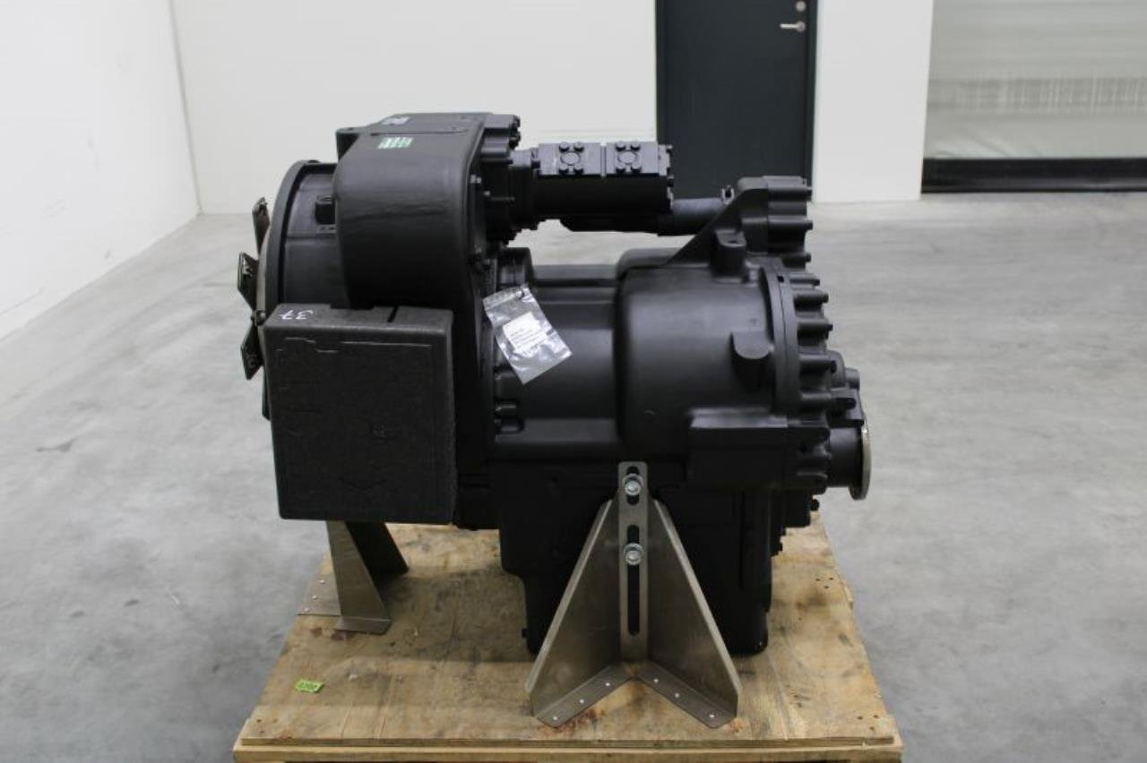 Dana 15.7TE 32418-81 - Transmisioni për Pajisje për trajtimin e materialeve: foto 2 Dana 15.7TE 32418-81 - Transmisioni për Pajisje për trajtimin e materialeve: foto 2