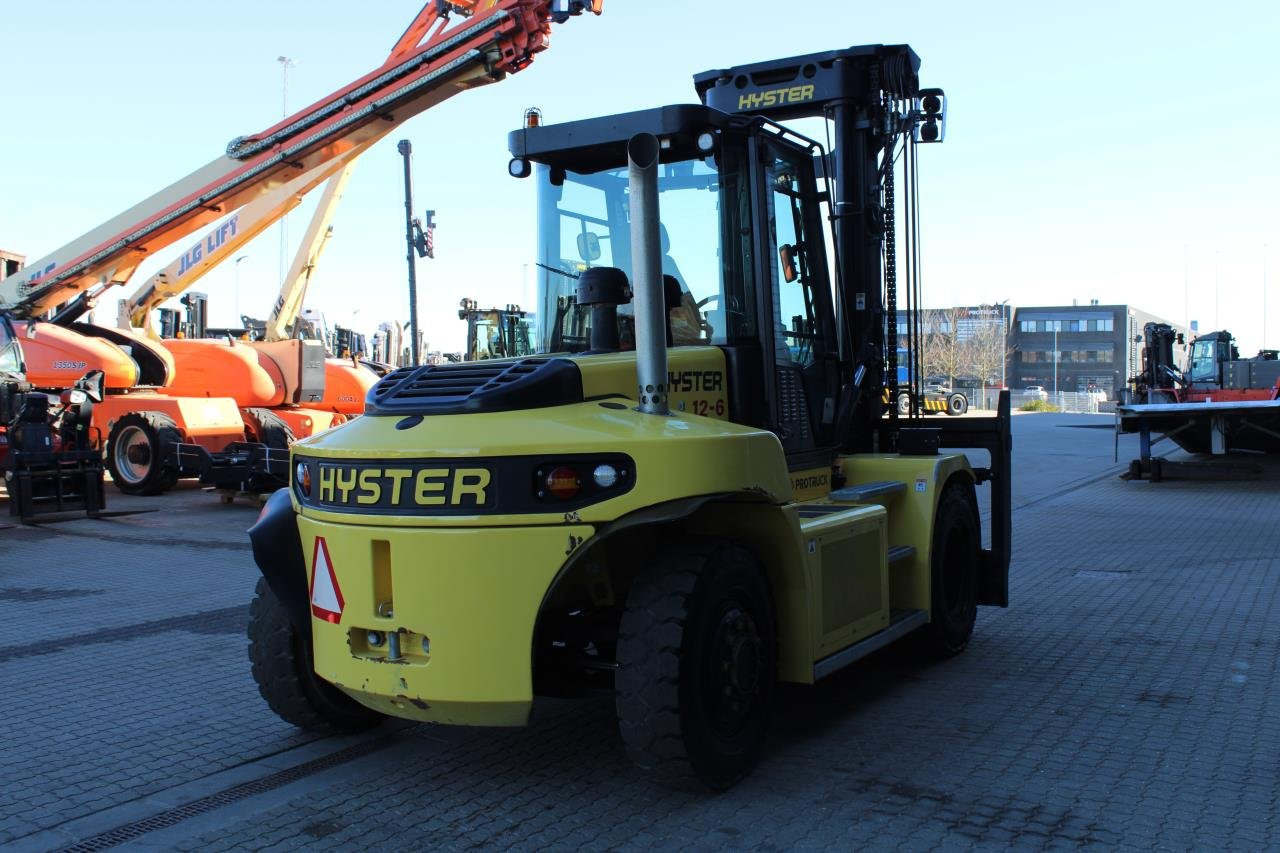 Hyster H12XD6 - Pirun më naftë: foto 3 Hyster H12XD6 - Pirun më naftë: foto 3