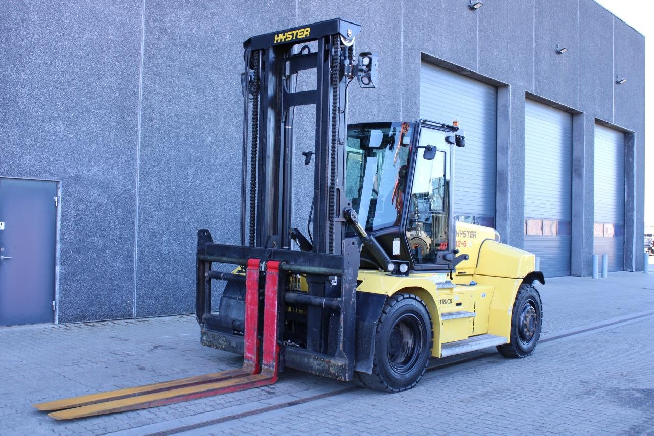 Hyster H12XD6 - Pirun më naftë: foto 2 Hyster H12XD6 - Pirun më naftë: foto 2
