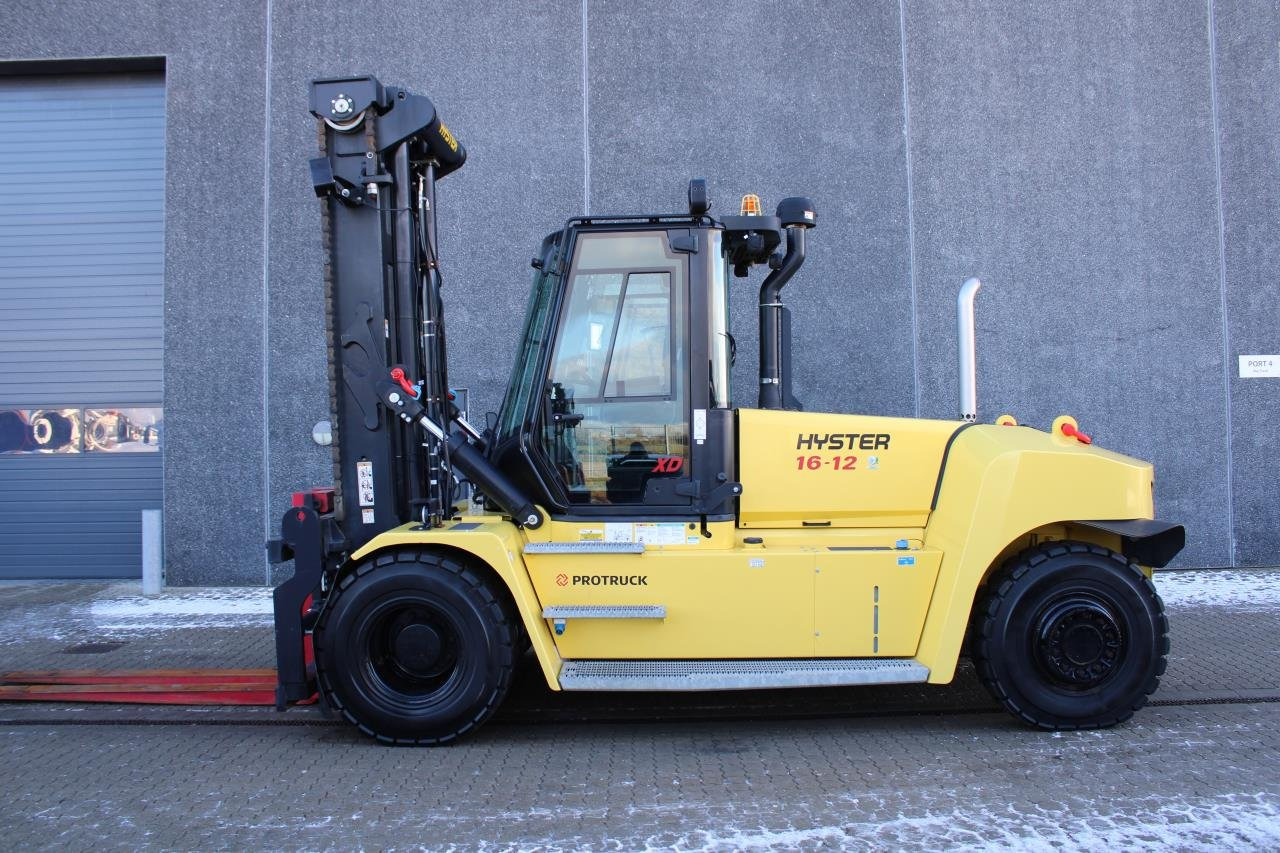 Hyster H16.00XD-12 - Pirun më naftë: foto 1 Hyster H16.00XD-12 - Pirun më naftë: foto 1