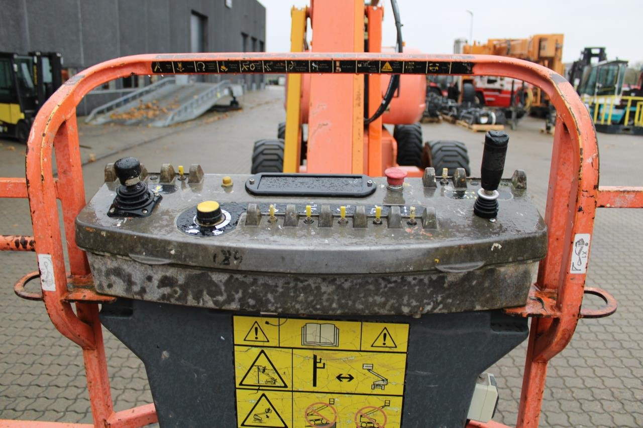JLG 800AJ - Krah me çernjerë: foto 4 JLG 800AJ - Krah me çernjerë: foto 4