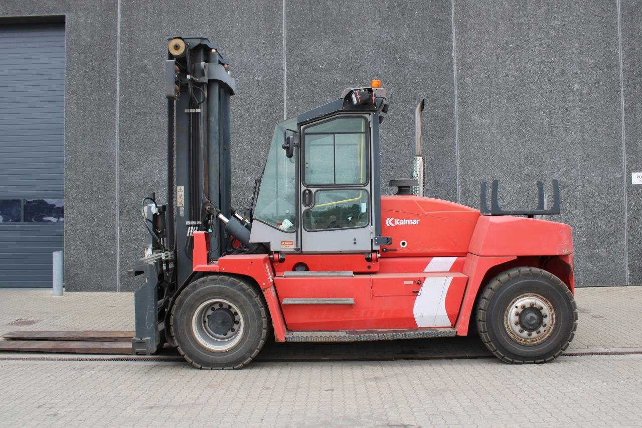 Kalmar DCE150-12 - Pirun më naftë: foto 1 Kalmar DCE150-12 - Pirun më naftë: foto 1
