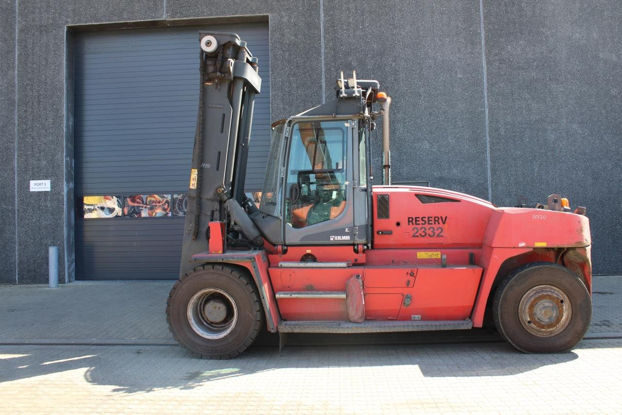 Kalmar DCG160-12 - Pirun më naftë: foto 1 Kalmar DCG160-12 - Pirun më naftë: foto 1