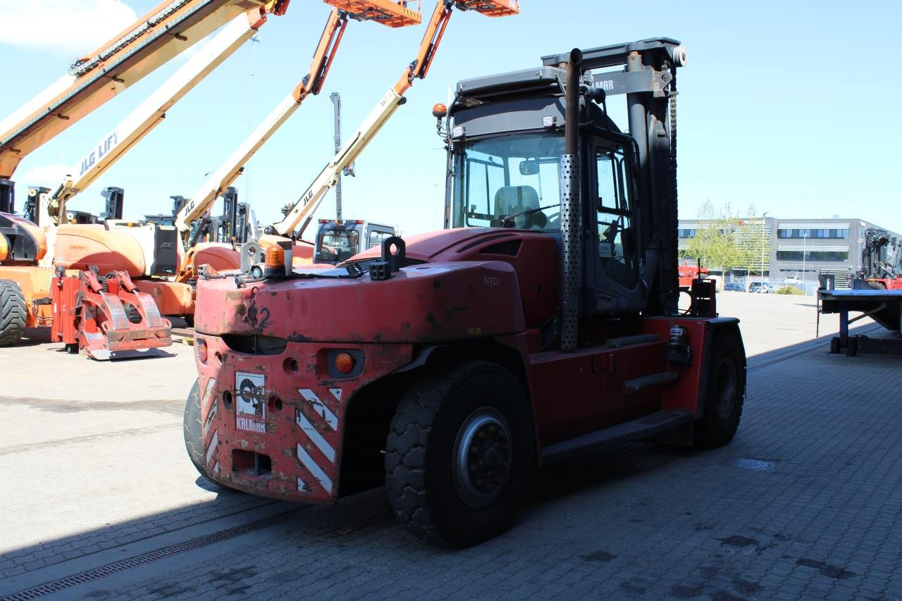 Kalmar DCG160-12 - Pirun më naftë: foto 3 Kalmar DCG160-12 - Pirun më naftë: foto 3