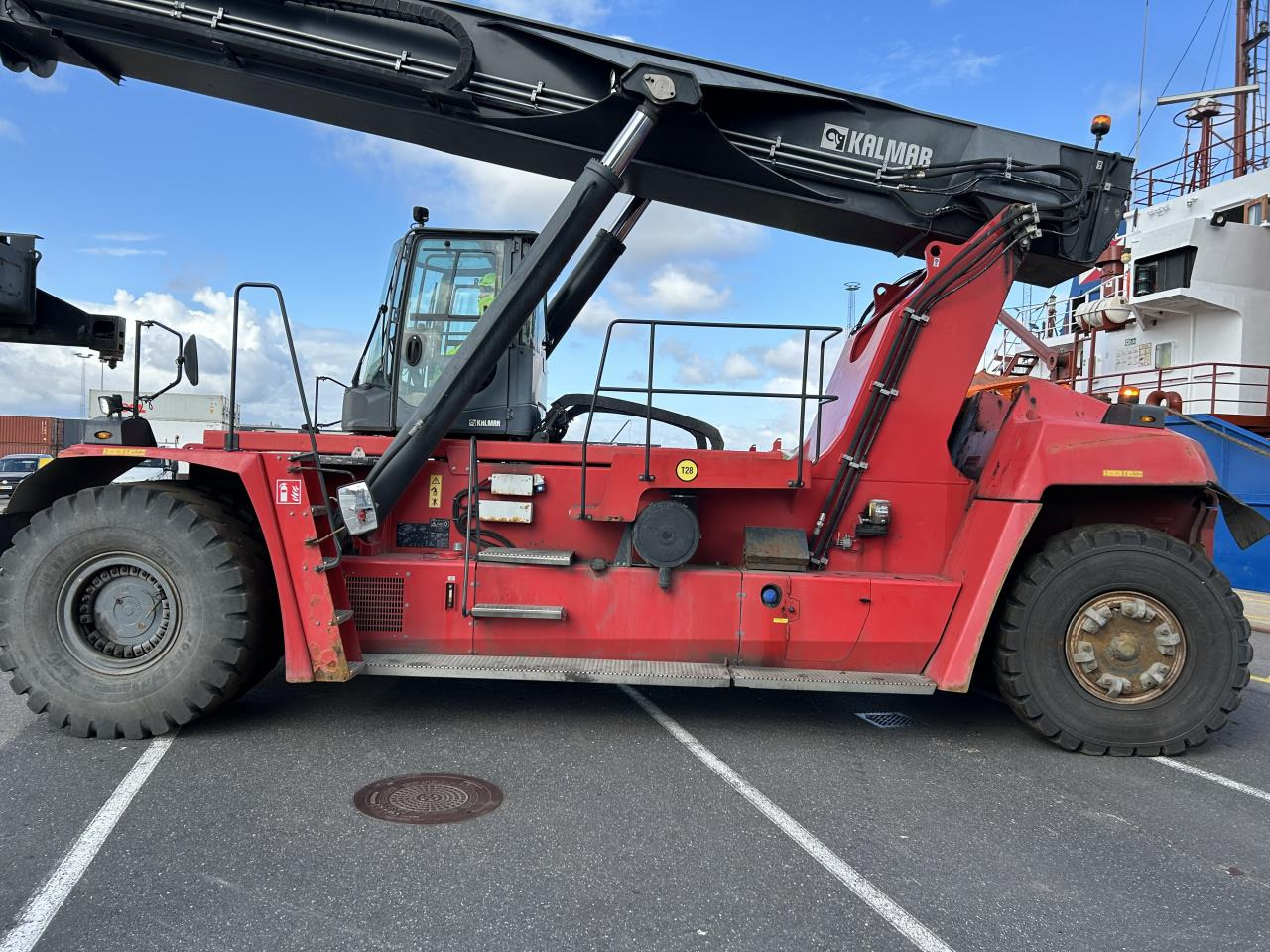 Kalmar DRG450-65S5 - Stivosës ritërheqës: foto 1 Kalmar DRG450-65S5 - Stivosës ritërheqës: foto 1