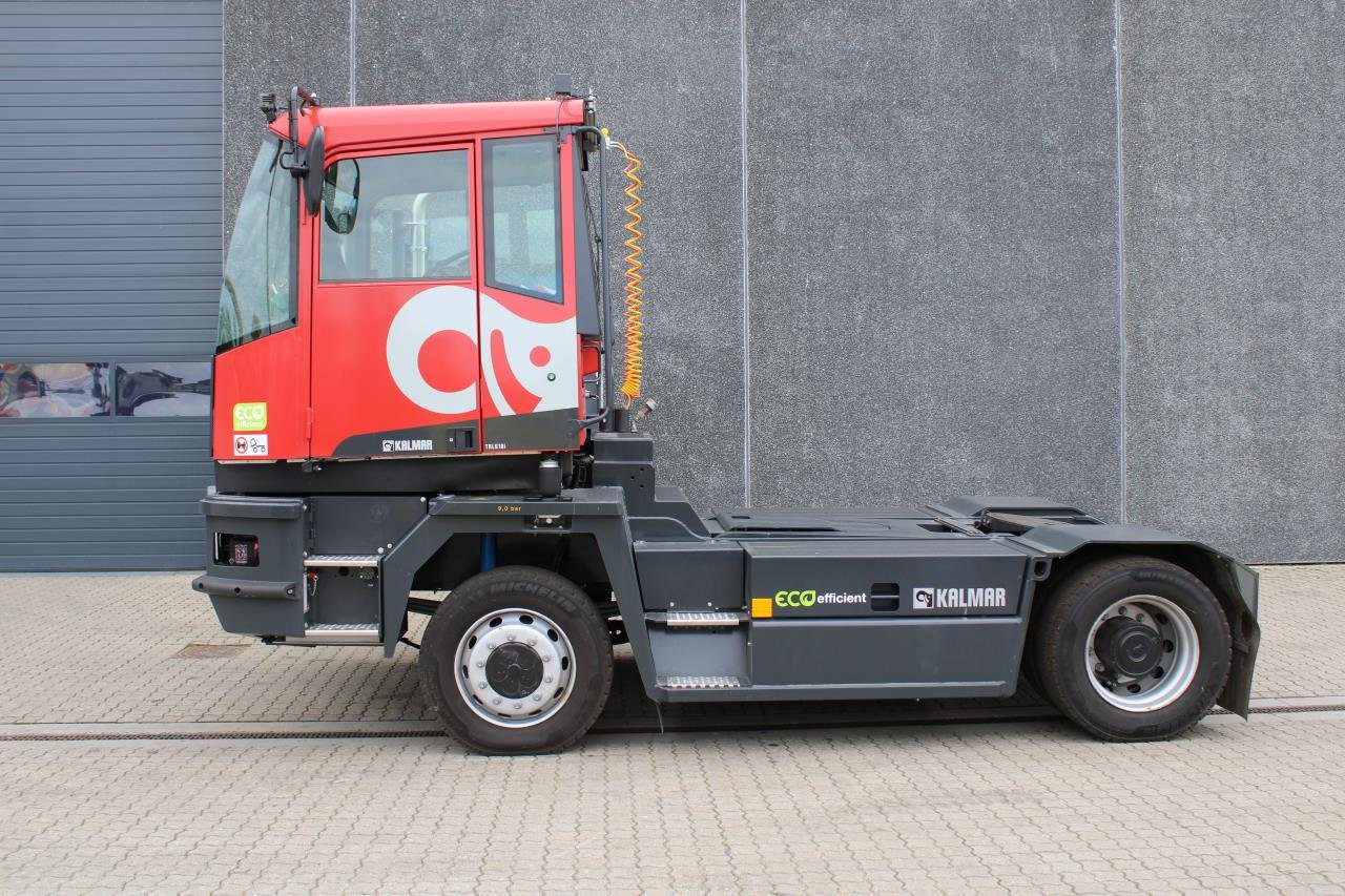 Kalmar TRL618I 4X4 - Traktor terminal: foto 1 Kalmar TRL618I 4X4 - Traktor terminal: foto 1