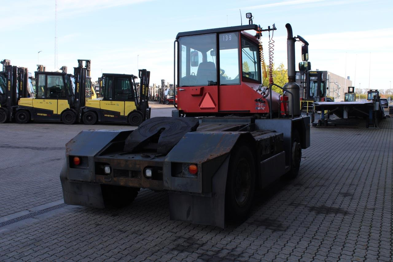 Kalmar TT618I - Traktor terminal: foto 3 Kalmar TT618I - Traktor terminal: foto 3