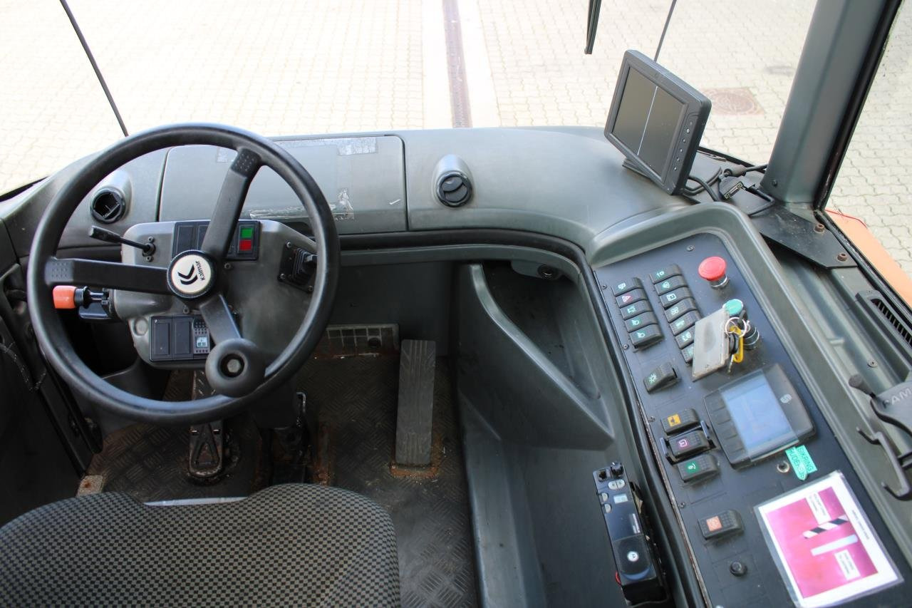 Kalmar TT618I - Traktor terminal: foto 4 Kalmar TT618I - Traktor terminal: foto 4