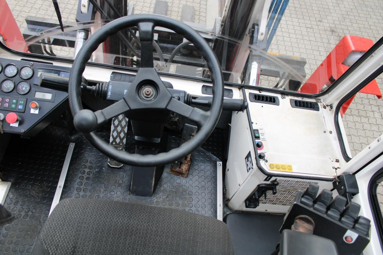 SveTruck 15120-35 - Pirun më naftë: foto 4 SveTruck 15120-35 - Pirun më naftë: foto 4