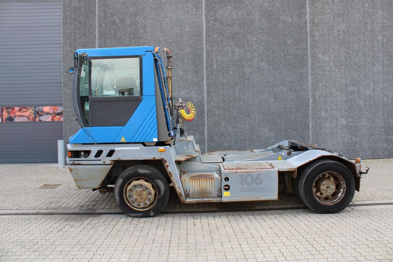 Terberg RT222 - Traktor terminal: foto 1 Terberg RT222 - Traktor terminal: foto 1