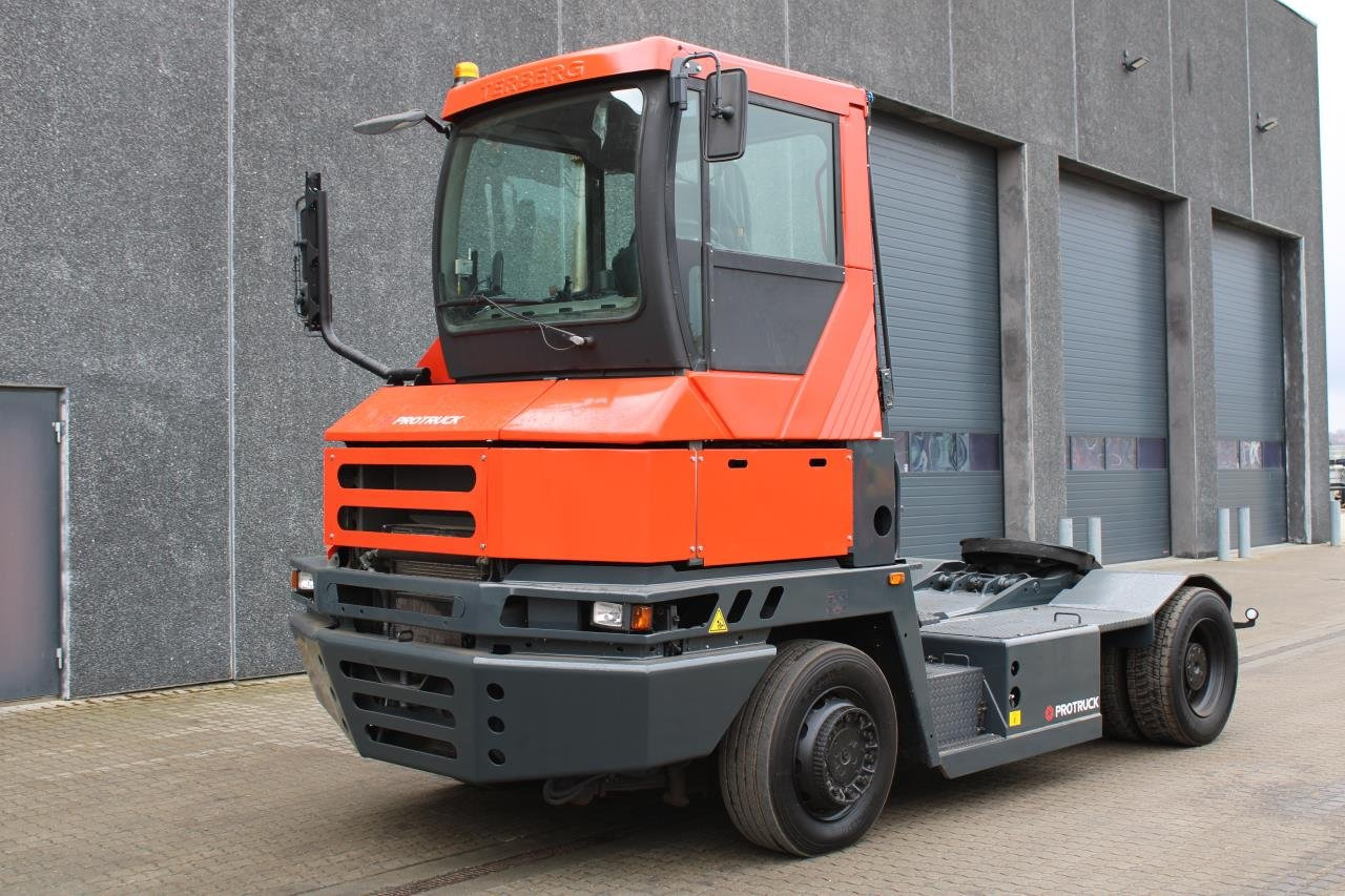 Terberg RT222 - Traktor terminal: foto 2 Terberg RT222 - Traktor terminal: foto 2