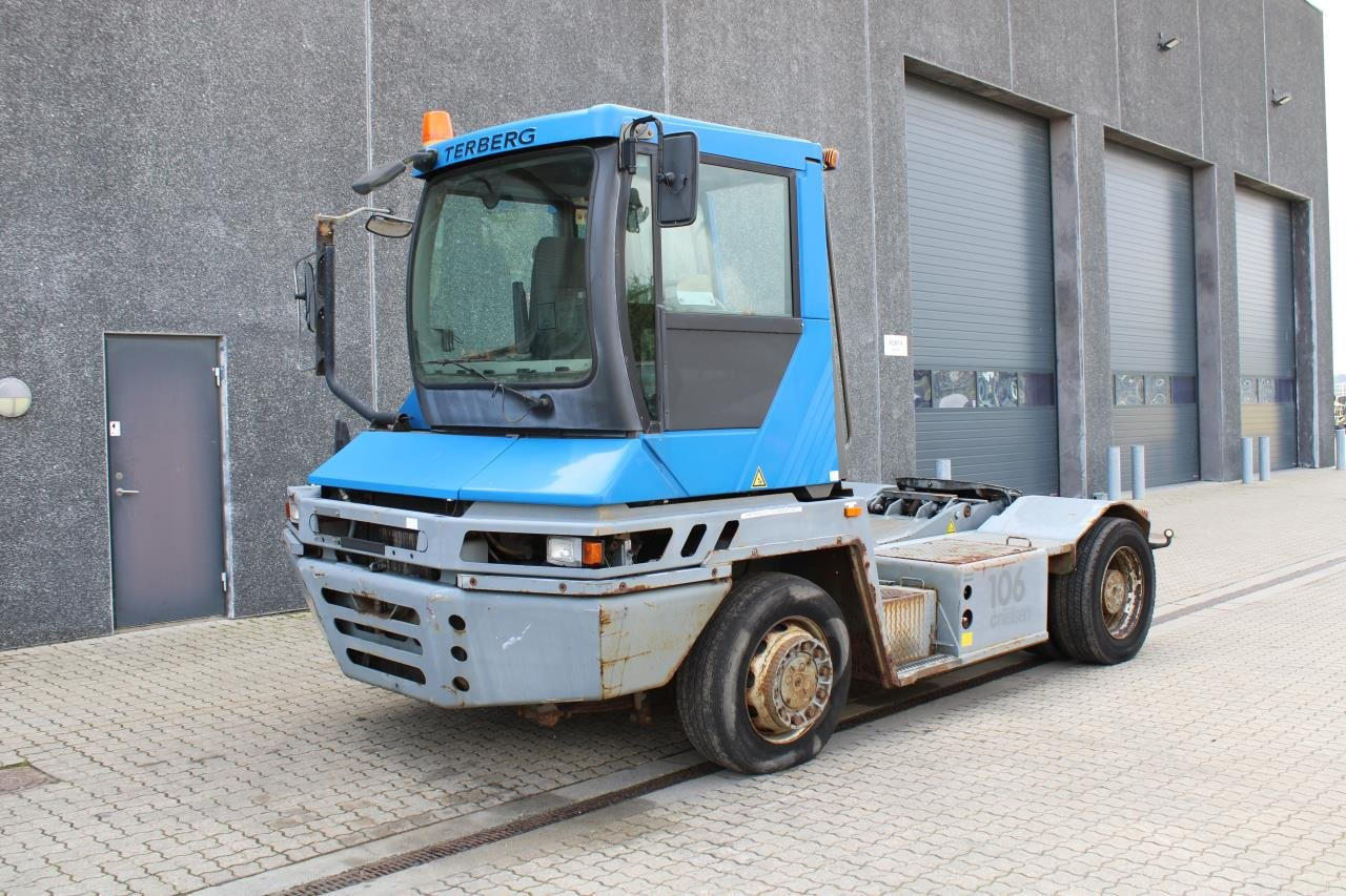 Terberg RT222 - Traktor terminal: foto 2 Terberg RT222 - Traktor terminal: foto 2