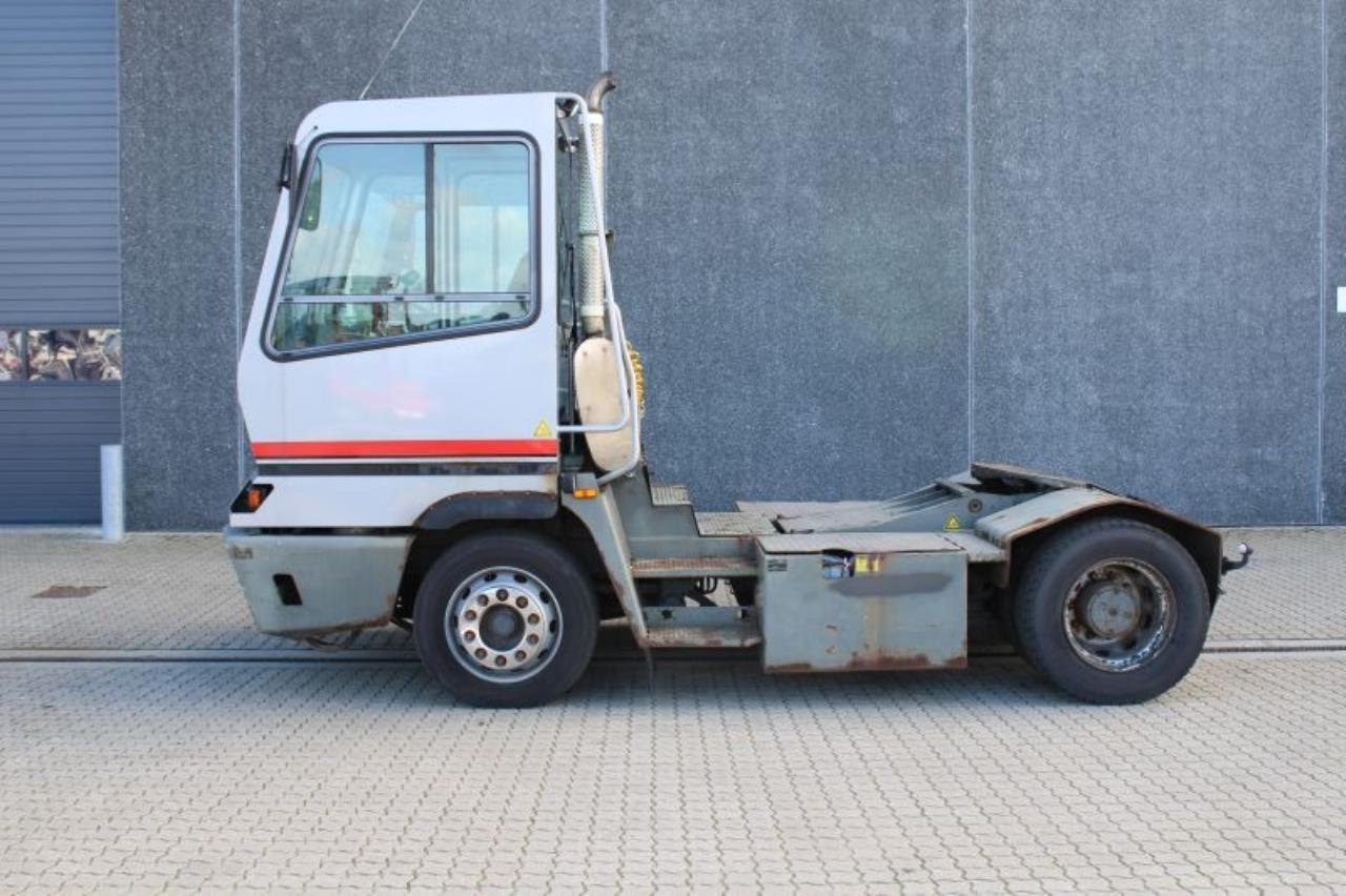 Terberg YT182 - Traktor terminal: foto 1 Terberg YT182 - Traktor terminal: foto 1