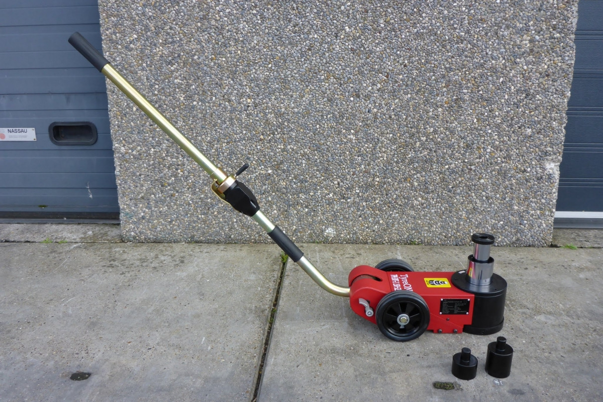Pajisjet e ofiçinës TPH30T-2M Air hydraulic jack 30 Tons  - Minimum height 15 cm - portable (24 kg): foto 10