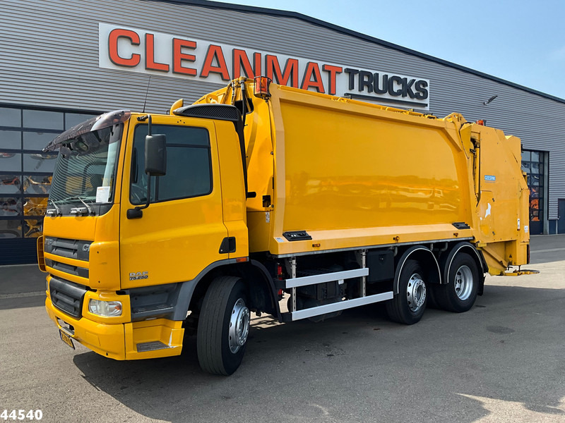 DAF FAG 75 CF 250 Euro 3 Geesink 20m³ - Kamion mbeturinash: foto 1 DAF FAG 75 CF 250 Euro 3 Geesink 20m³ - Kamion mbeturinash: foto 1