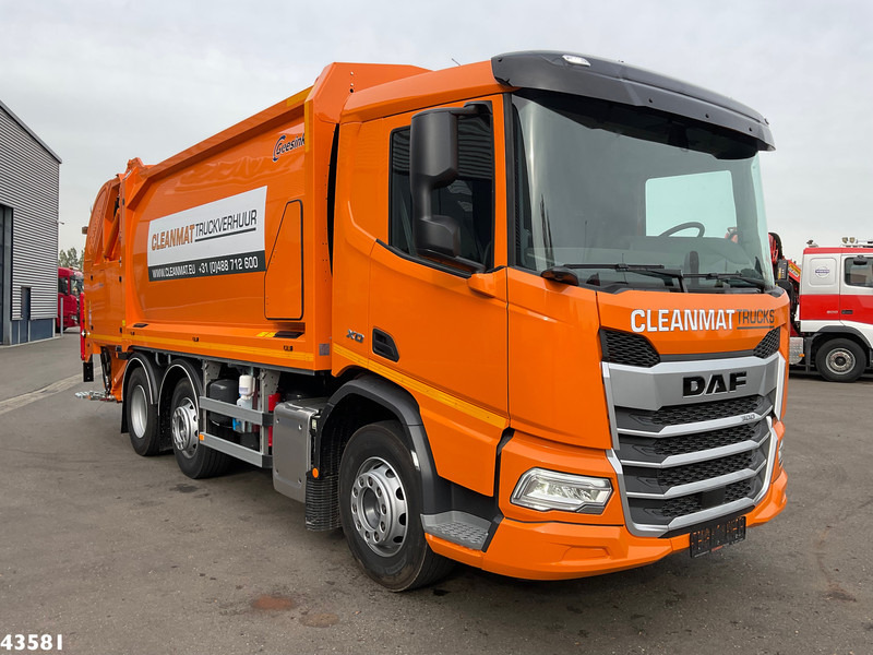 DAF FAG XD 300 Geesink 20m³ - Kamion mbeturinash: foto 2 DAF FAG XD 300 Geesink 20m³ - Kamion mbeturinash: foto 2