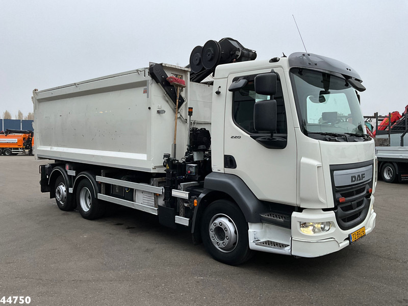 DAF FAN LF 220 Euro 6 Hiab 11 Tonmeter laadkraan Just 166.649 Km! - Kamion vetëshkarkues, Kamion me vinç: foto 3 DAF FAN LF 220 Euro 6 Hiab 11 Tonmeter laadkraan Just 166.649 Km! - Kamion vetëshkarkues, Kamion me vinç: foto 3