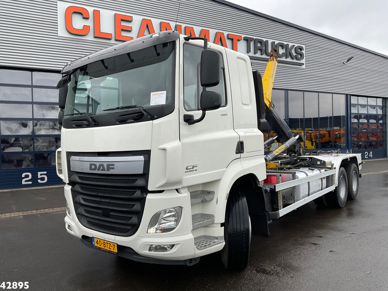 DAF FAS CF 460 Euro 6 Palfinger haakarmsysteem - Kamion vetëngarkues: foto 1 DAF FAS CF 460 Euro 6 Palfinger haakarmsysteem - Kamion vetëngarkues: foto 1