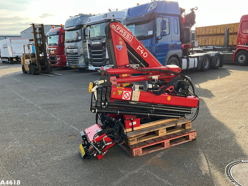 FASSI DEMO 4 Tonmeter laadkraan Laadkraan - Vinç për kamion: foto 3 FASSI DEMO 4 Tonmeter laadkraan Laadkraan - Vinç për kamion: foto 3