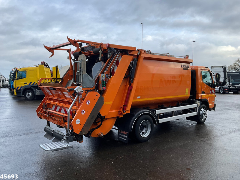 FUSO Canter 9C18 Euro 6 Zoeller 7m³ Just 176.158 km! - Kamion mbeturinash: foto 4 FUSO Canter 9C18 Euro 6 Zoeller 7m³ Just 176.158 km! - Kamion mbeturinash: foto 4