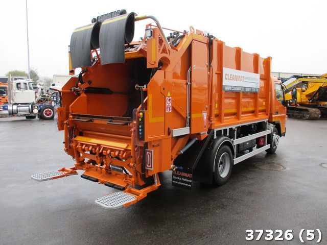 FUSO Canter 9C18 - Kamion mbeturinash: foto 4 FUSO Canter 9C18 - Kamion mbeturinash: foto 4