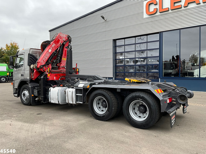 Volvo FM 340 6x4 Fassi 19 Tonmeter laadkraan - Gjysmë-kamion: foto 2 Volvo FM 340 6x4 Fassi 19 Tonmeter laadkraan - Gjysmë-kamion: foto 2