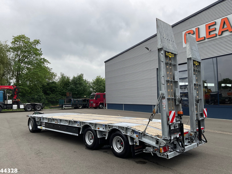 Humbaur 3-assige aanhangwagen met oprijrampen - Rimorkio autotransportuese: foto 2 Humbaur 3-assige aanhangwagen met oprijrampen - Rimorkio autotransportuese: foto 2