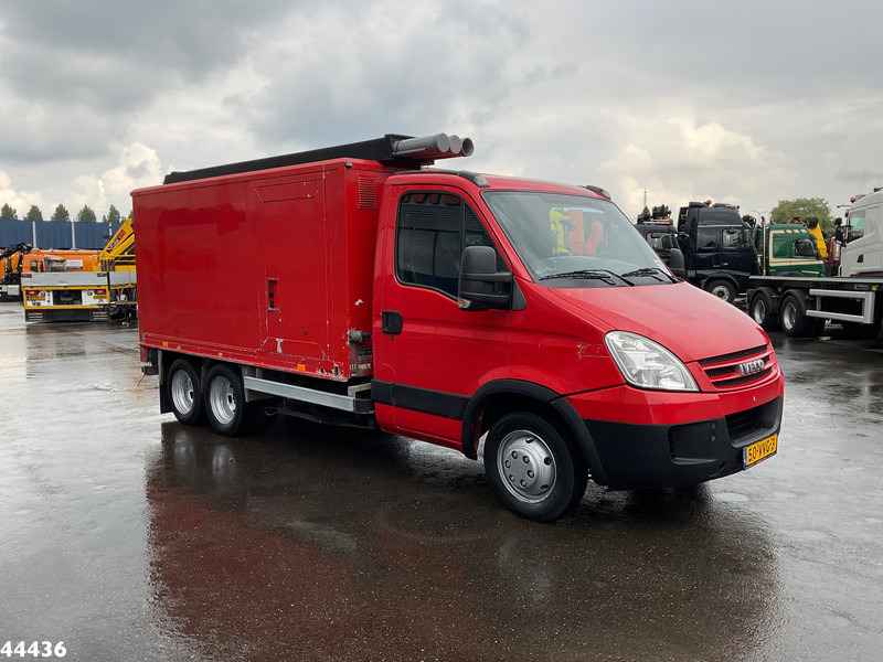 Iveco Daily 40C18 + Veldhuizen oplegger ROM Hogedrukinstallatie - Kamion me vakuum: foto 3 Iveco Daily 40C18 + Veldhuizen oplegger ROM Hogedrukinstallatie - Kamion me vakuum: foto 3