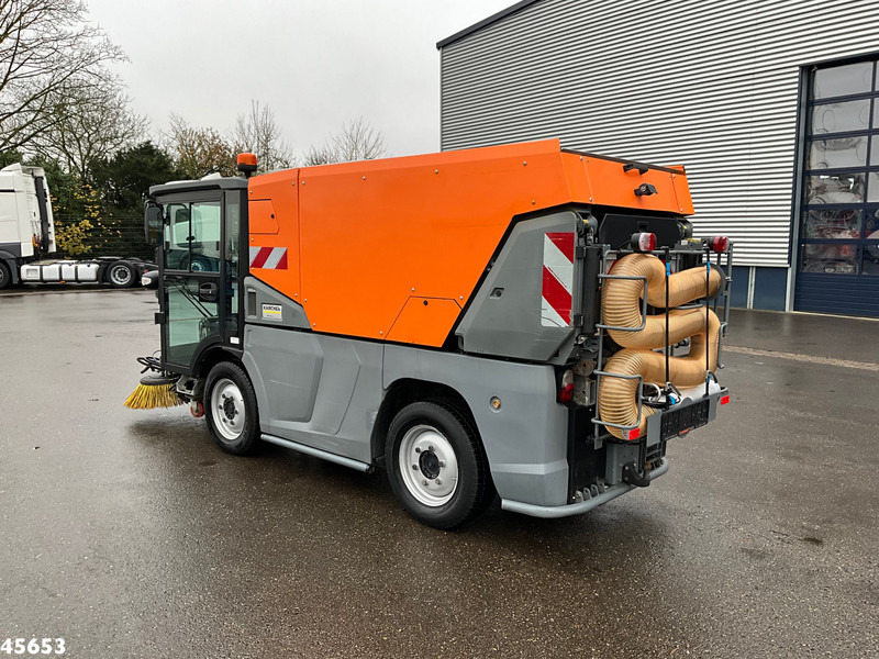 Kärcher MC 250 Just 16.579 km! - Makinë fshirëse për rrugët: foto 5 Kärcher MC 250 Just 16.579 km! - Makinë fshirëse për rrugët: foto 5