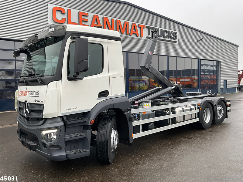 Mercedes-Benz Actros 2643 VDL 21 Ton haakarmsysteem - Kamion vetëngarkues: foto 1 Mercedes-Benz Actros 2643 VDL 21 Ton haakarmsysteem - Kamion vetëngarkues: foto 1