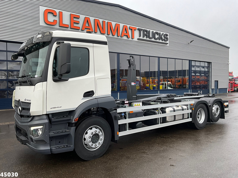 Mercedes-Benz Actros 2643 VDL 21 Ton haakarmsysteem - Kamion vetëngarkues: foto 2 Mercedes-Benz Actros 2643 VDL 21 Ton haakarmsysteem - Kamion vetëngarkues: foto 2