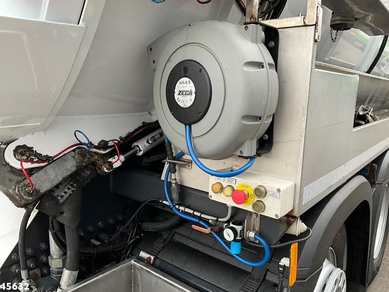 Kamion me vakuum Mercedes-Benz Antos 2833 Euro 6 DHM kolkenzuiger Just 123.687 km!: foto 12