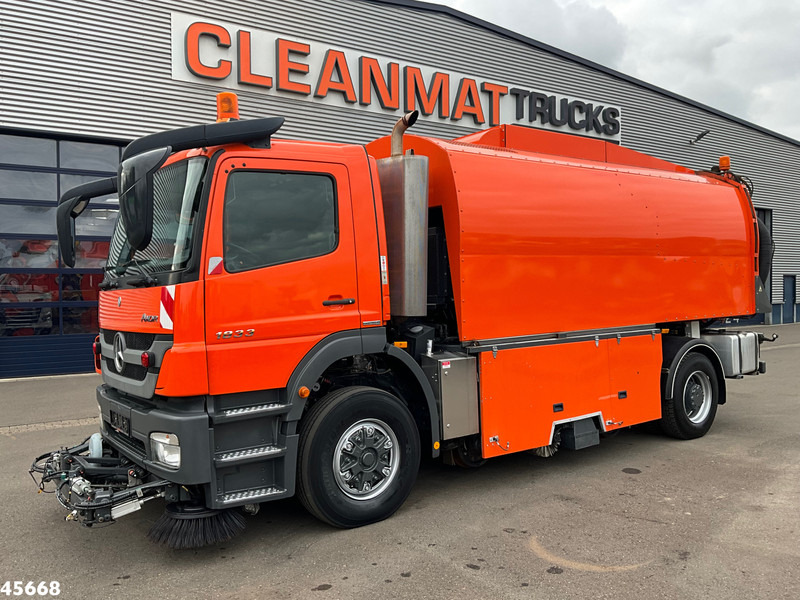 Mercedes-Benz Axor 1833 4x4 Schörling SORF Schienenreinigungs/Railway sweeper Just 38.680 Km! - Makinë fshirëse për rrugët: foto 4 Mercedes-Benz Axor 1833 4x4 Schörling SORF Schienenreinigungs/Railway sweeper Just 38.680 Km! - Makinë fshirëse për rrugët: foto 4