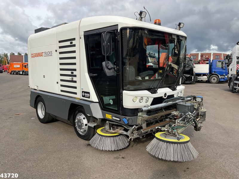 Ravo 540 STH Euro 6 with 3-rd brush - Makinë fshirëse për rrugët: foto 4 Ravo 540 STH Euro 6 with 3-rd brush - Makinë fshirëse për rrugët: foto 4