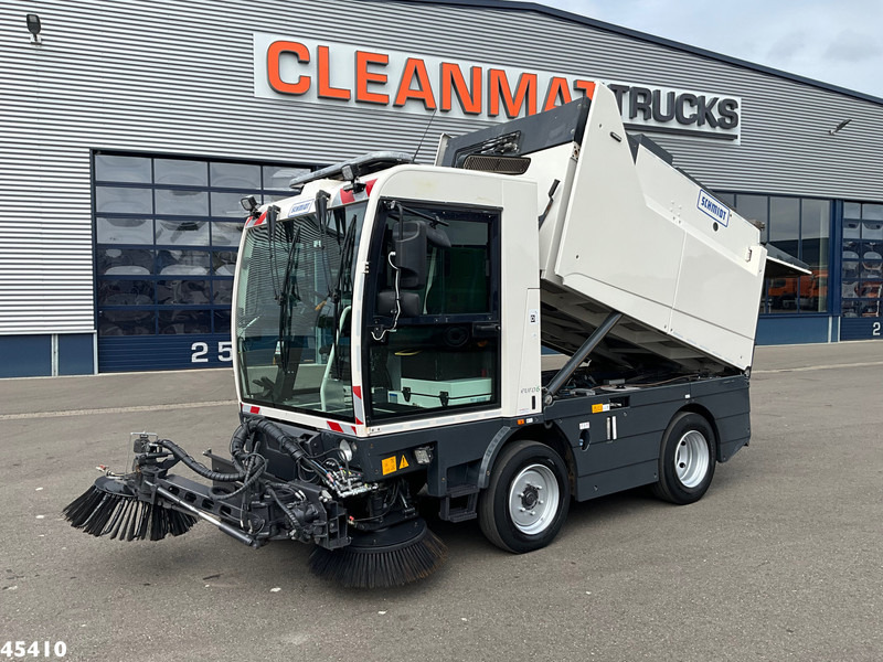 Schmidt Cleango 500 Compact Euro 6 with 3-rd brush - Makinë fshirëse për rrugët: foto 1 Schmidt Cleango 500 Compact Euro 6 with 3-rd brush - Makinë fshirëse për rrugët: foto 1