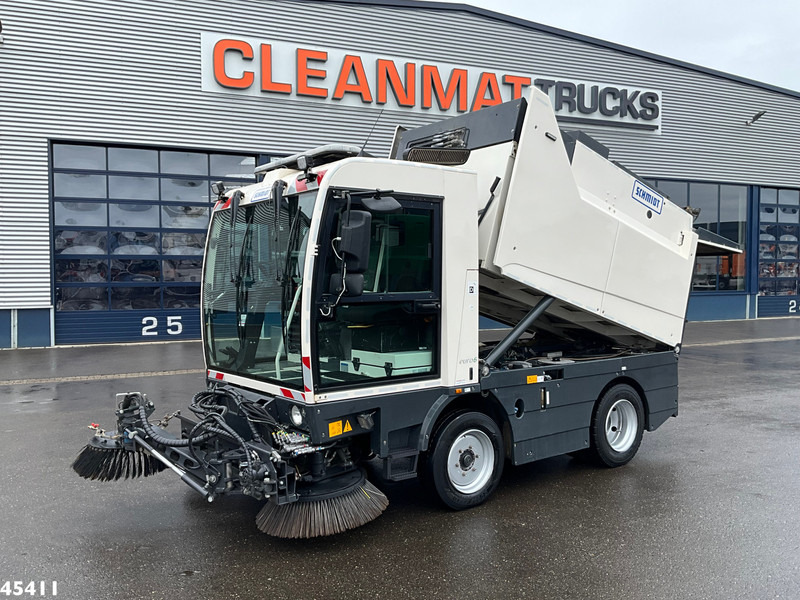 Schmidt Cleango 500 Compact Euro 6 with 3-rd brush - Makinë fshirëse për rrugët: foto 1 Schmidt Cleango 500 Compact Euro 6 with 3-rd brush - Makinë fshirëse për rrugët: foto 1