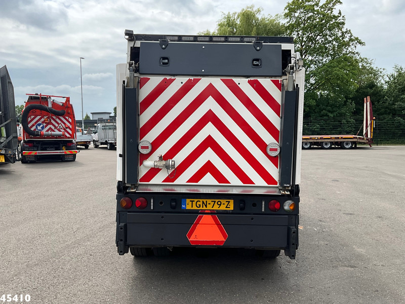 Schmidt Cleango 500 Compact Euro 6 with 3-rd brush - Makinë fshirëse për rrugët: foto 5 Schmidt Cleango 500 Compact Euro 6 with 3-rd brush - Makinë fshirëse për rrugët: foto 5