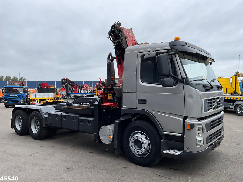 Volvo FM 340 6x4 Fassi 19 Tonmeter laadkraan - Kamion vetëngarkues, Kamion me vinç: foto 5 Volvo FM 340 6x4 Fassi 19 Tonmeter laadkraan - Kamion vetëngarkues, Kamion me vinç: foto 5