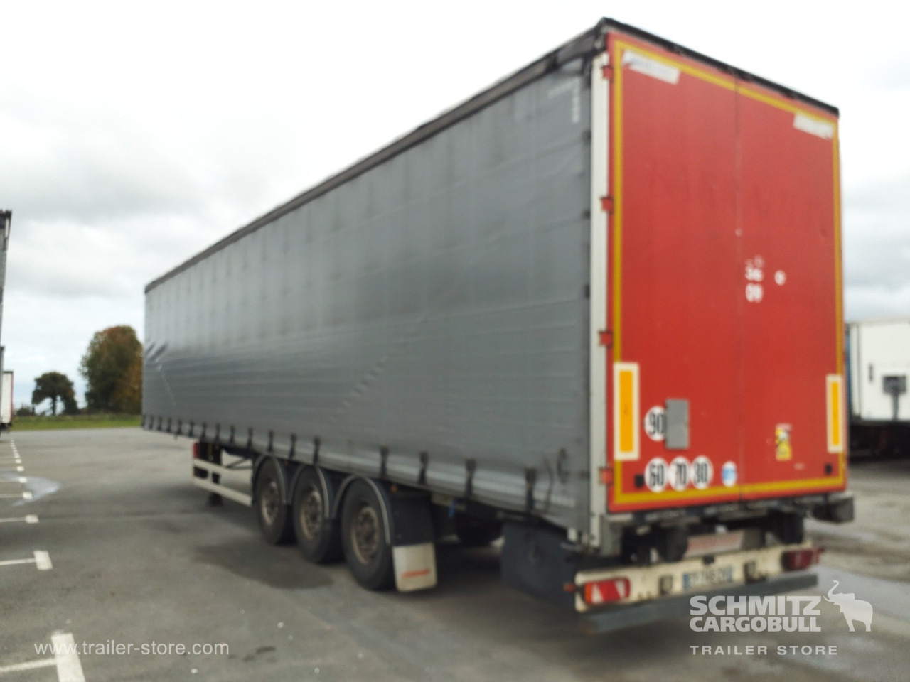 FRUEHAUF Curtainsider Standard - Gjysmë rimorkio me tendë: foto 3 FRUEHAUF Curtainsider Standard - Gjysmë rimorkio me tendë: foto 3