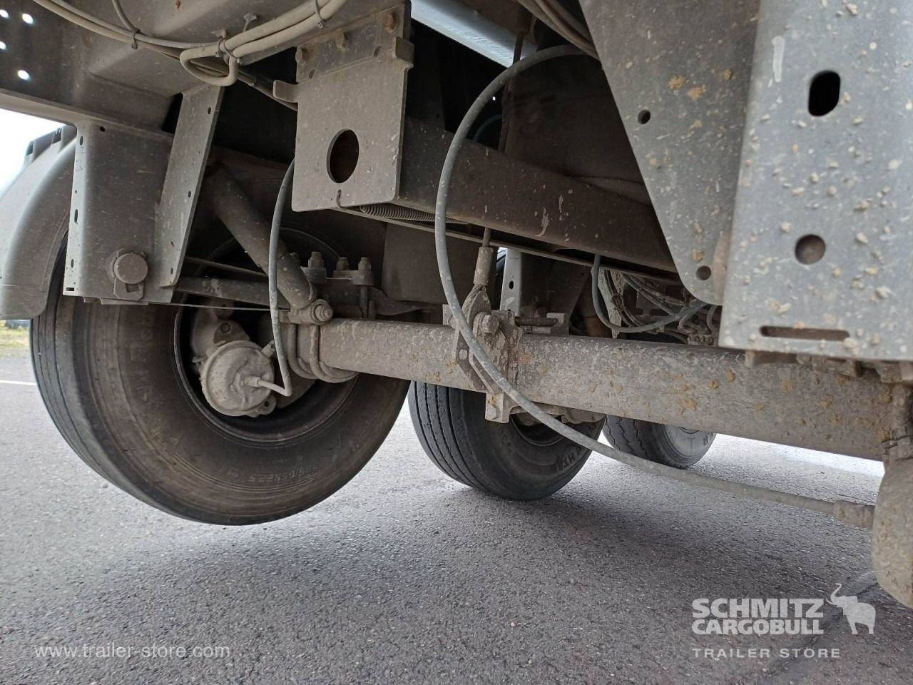 LANGENDORF Auflieger Kipper Stahlrundmulde 24m³ - Gjysmë rimorkio vetëshkarkuese: foto 3 LANGENDORF Auflieger Kipper Stahlrundmulde 24m³ - Gjysmë rimorkio vetëshkarkuese: foto 3