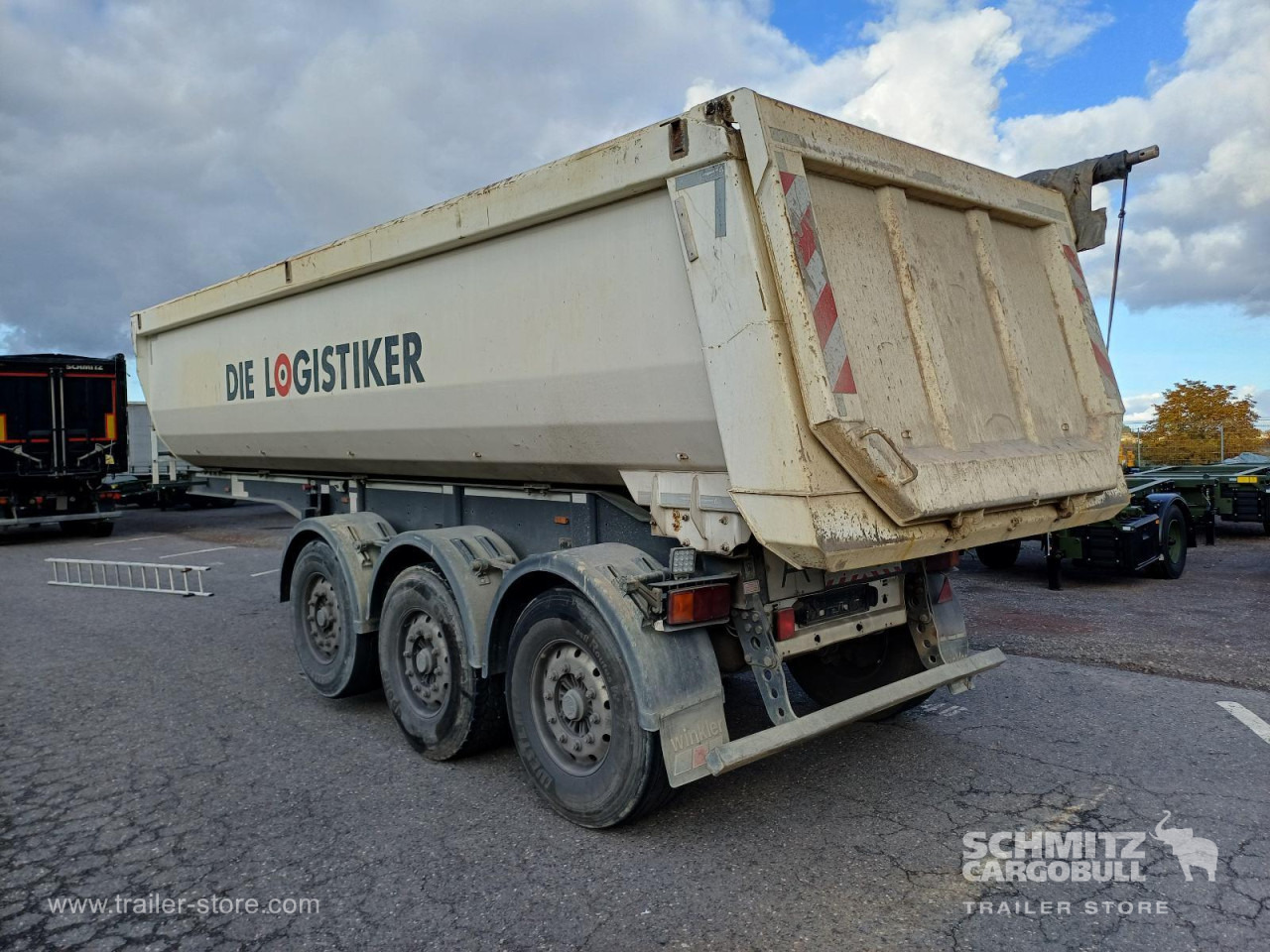 LANGENDORF Auflieger Kipper Stahlrundmulde 24m³ - Gjysmë rimorkio vetëshkarkuese: foto 4 LANGENDORF Auflieger Kipper Stahlrundmulde 24m³ - Gjysmë rimorkio vetëshkarkuese: foto 4