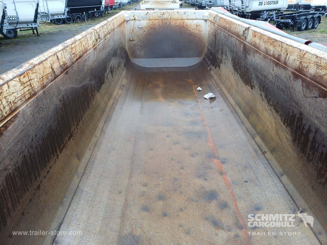 SCHMITZ Auflieger Kipper Stahlrundmulde 24m³ - Gjysmë rimorkio vetëshkarkuese: foto 5 SCHMITZ Auflieger Kipper Stahlrundmulde 24m³ - Gjysmë rimorkio vetëshkarkuese: foto 5