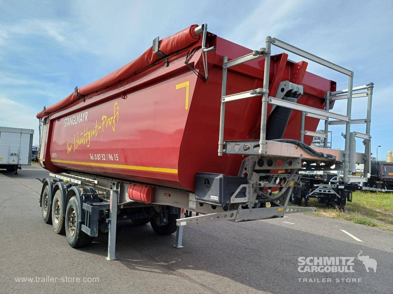 SCHMITZ Auflieger Kipper Stahlrundmulde 28m³ - Gjysmë rimorkio vetëshkarkuese: foto 1 SCHMITZ Auflieger Kipper Stahlrundmulde 28m³ - Gjysmë rimorkio vetëshkarkuese: foto 1