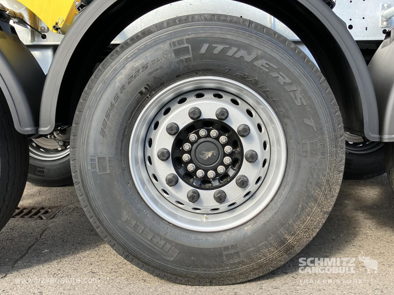 SCHMITZ Auflieger Kipper Stahlrundmulde 29m³ - Gjysmë rimorkio vetëshkarkuese: foto 3 SCHMITZ Auflieger Kipper Stahlrundmulde 29m³ - Gjysmë rimorkio vetëshkarkuese: foto 3