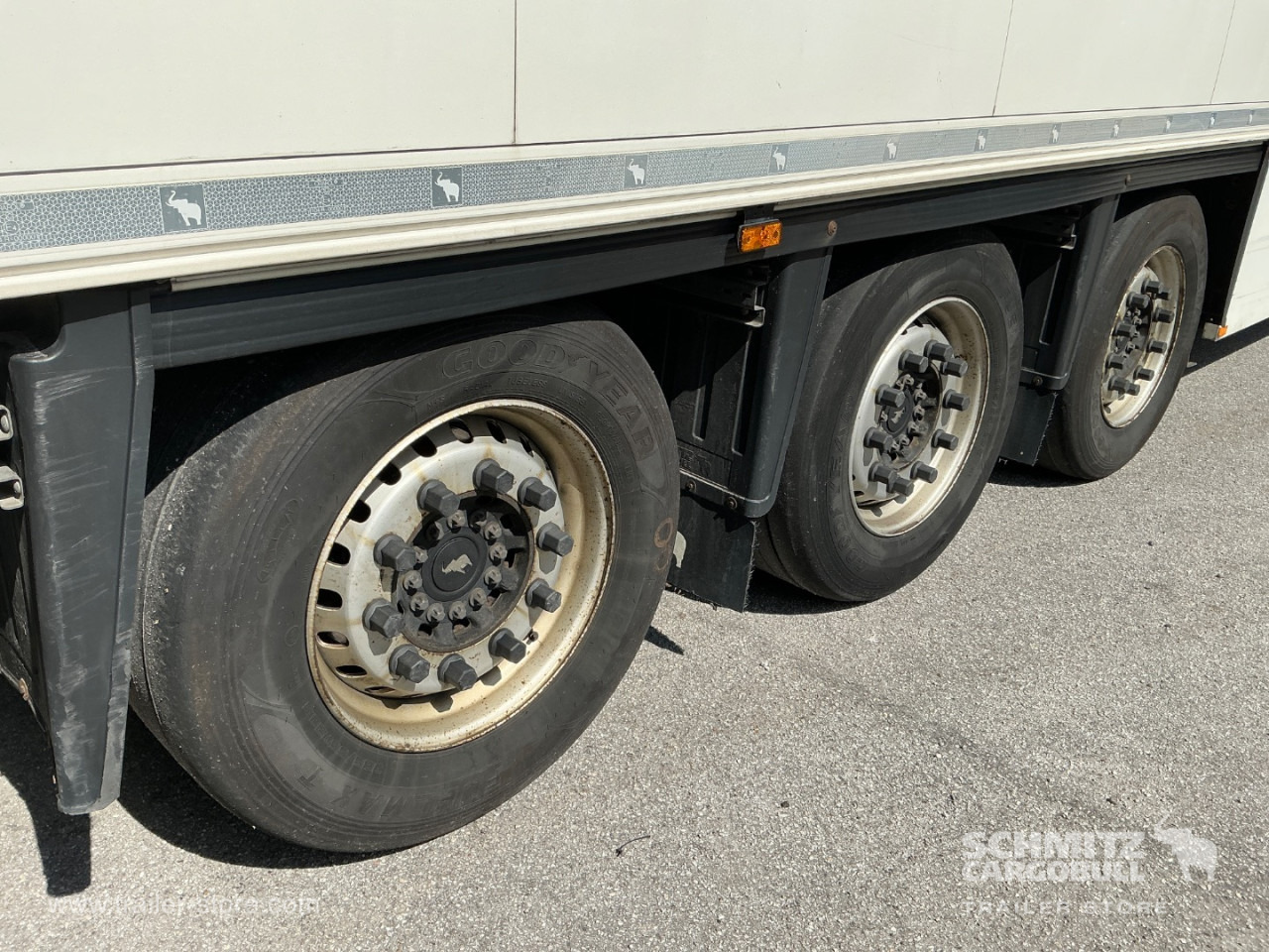 SCHMITZ Reefer Meat hanging system - Gjysmë rimorkio izotermike: foto 3 SCHMITZ Reefer Meat hanging system - Gjysmë rimorkio izotermike: foto 3