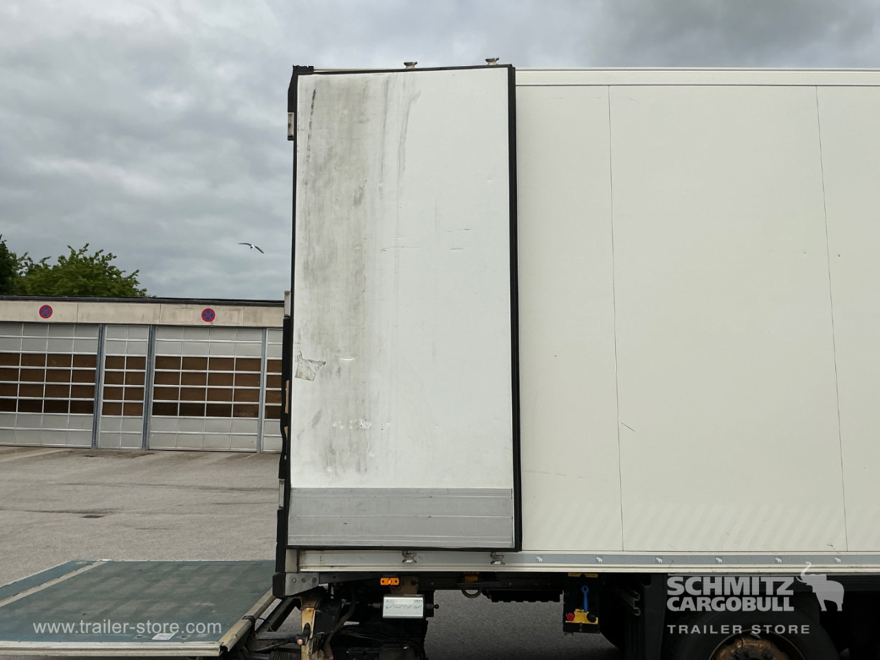 Gjysmë rimorkio izotermike SCHMITZ Reefer Multitemp Double deck Taillift: foto 13