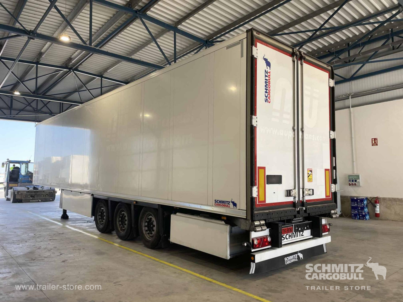 SCHMITZ Semiremolque Frigo Standard - Gjysmë rimorkio izotermike: foto 4 SCHMITZ Semiremolque Frigo Standard - Gjysmë rimorkio izotermike: foto 4
