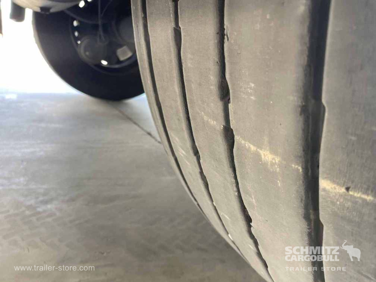 SCHMITZ Semiremolque Frigo Standard - Gjysmë rimorkio izotermike: foto 2 SCHMITZ Semiremolque Frigo Standard - Gjysmë rimorkio izotermike: foto 2