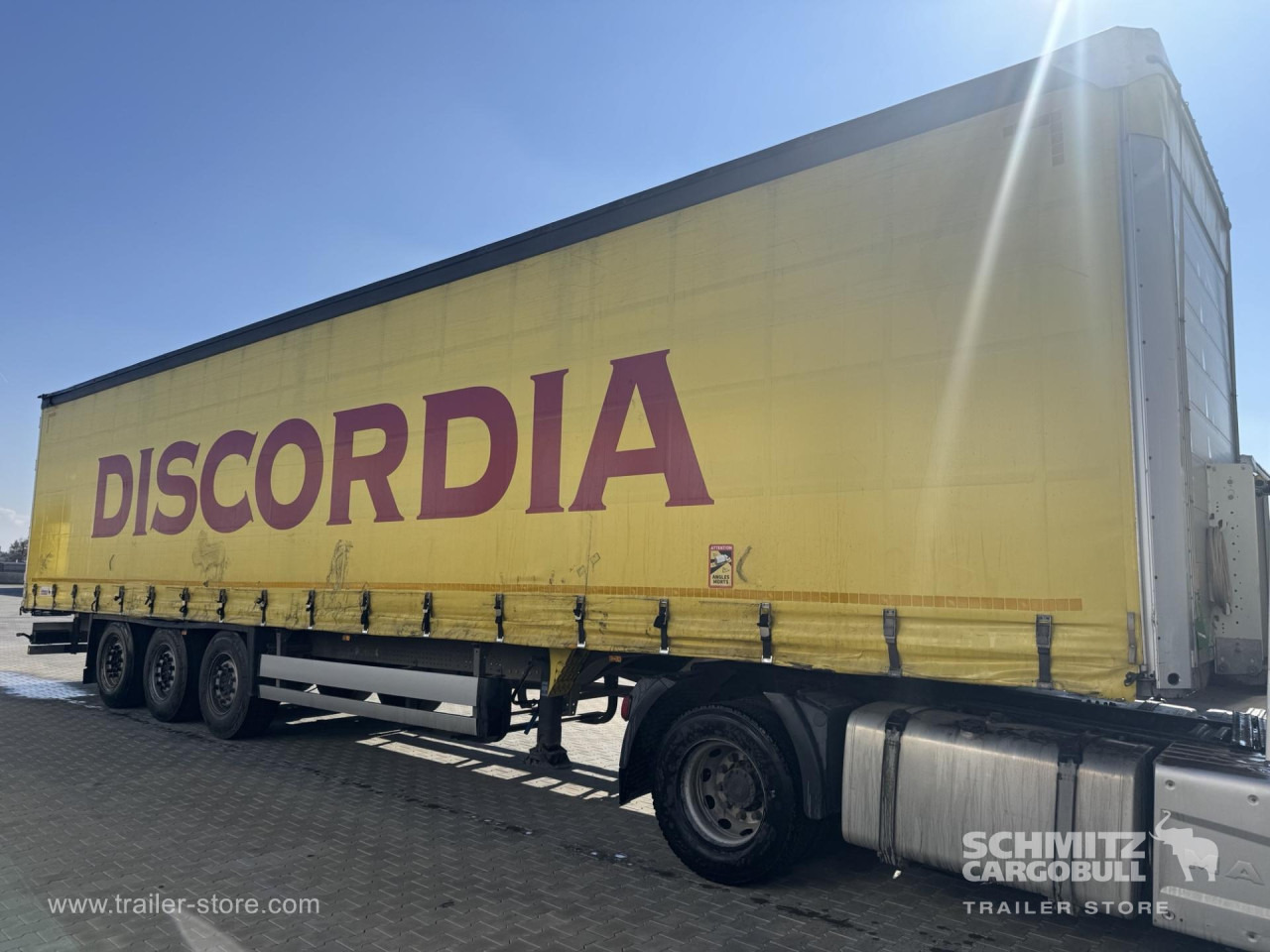 SCHMITZ Curtainsider Standard - Gjysmë rimorkio me tendë: foto 4 SCHMITZ Curtainsider Standard - Gjysmë rimorkio me tendë: foto 4